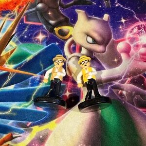 Vuala Sorpresa El chavo del 8 Chaparon Bonaparte yellow jacket  and beige jacket